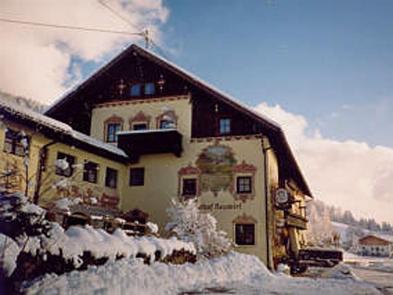 Gasthof Neuwirt Hotel Ellbögen Exterior foto